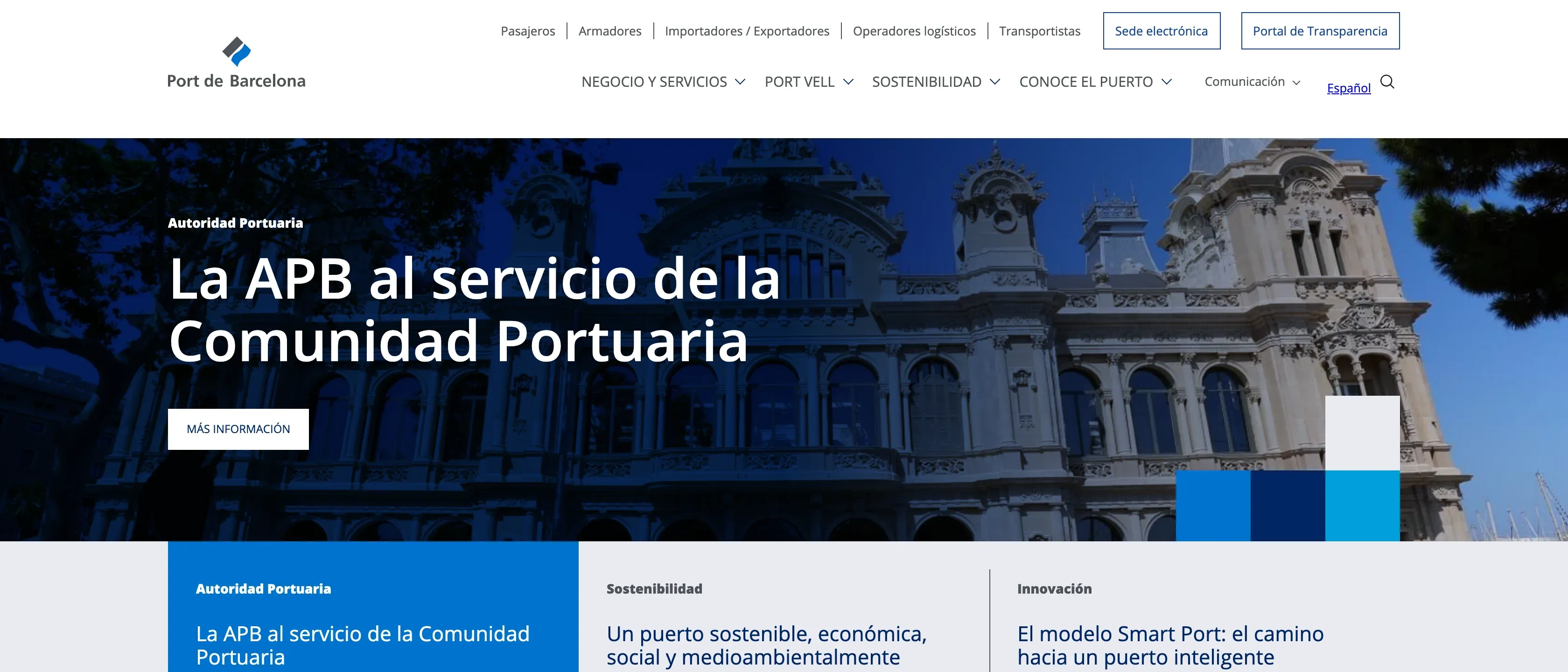 Portada de portdebarcelona.cat con el titular «La APB al servicio de la Comunidad Portuaria» sobre una foto del edificio de la Autoridad Portuaria, y tres tarjetas de Autoridad Portuaria, Sostenibilidad e Innovación.