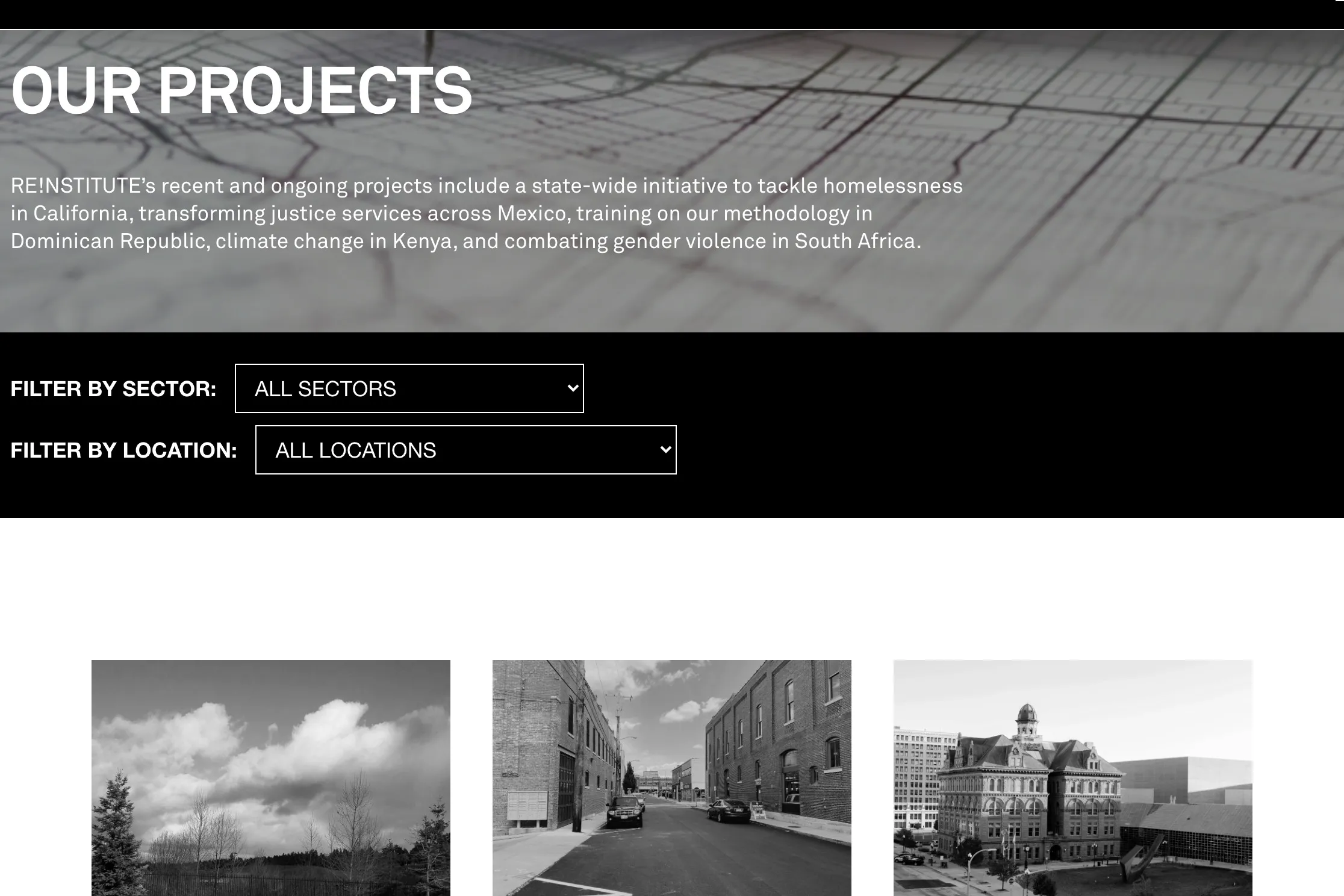 Our Projects en re-institute.org: el titular sobre un mapa, filtros por sector y ubicación y una retícula de proyectos en fotografías en blanco y negro.